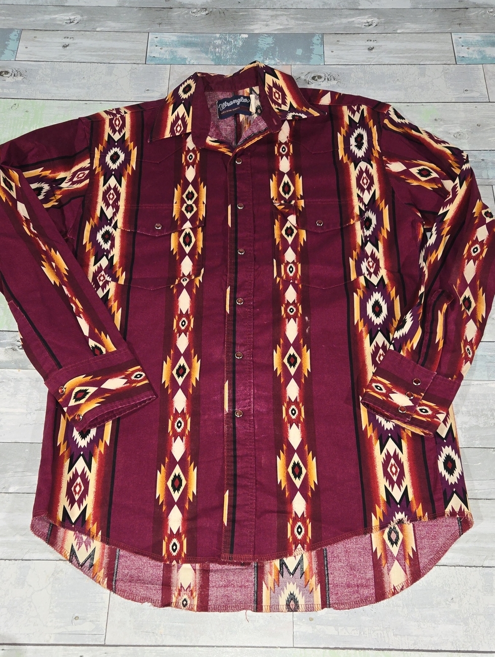 Vintage Aztec Wrangler Western Pearl Snap Size Medium